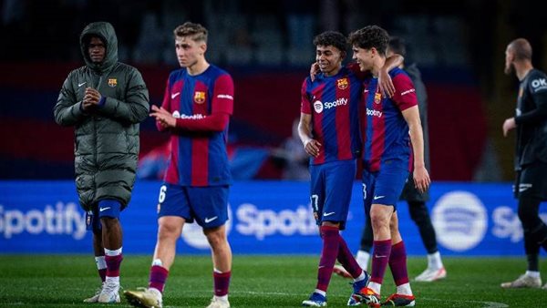 لاعب برشلونة يعلق على فوز بايرن ميونخ التاريخي