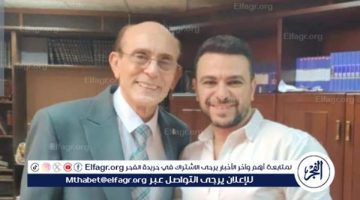 محمد صبحي يشيد بمسرحية كازينو لـ كريم الحسيني ويعتذر عن الحضور