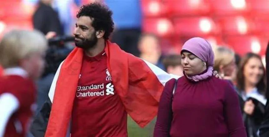 الوطن سبورت | شقيقة محمد صلاح تكشف كيف يتعامل مع المعجبات.. ورد فعل زوجته