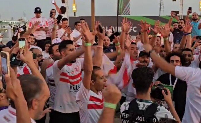 شاهد.. أجواء جماهير الزمالك قبل مواجهة الأهلي في السوبر الإفريقي