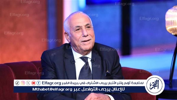 حسين لبيب يدعم لاعبي الزمالك في المران الأول بالسعودية قبل لقاء السوبر الإفريقي