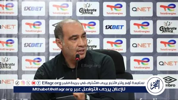 محاضرة فنية من علي ماهر للاعبي المصري استعدادًا لـ الهلال الليبي