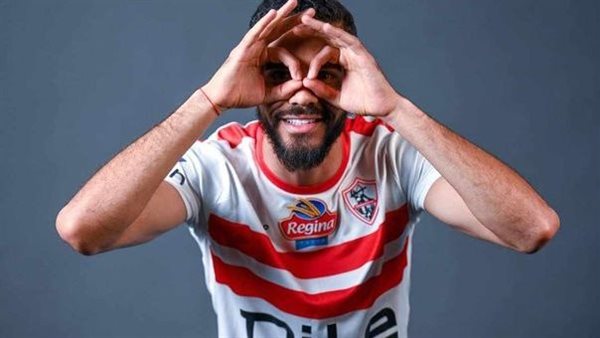 محمود بن تايج يصل برج العرب للانضمام إلى معسكر الزمالك